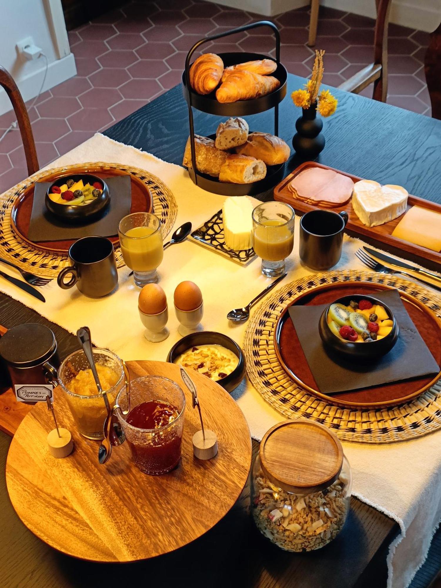 La Theresienne Pleines-Oeuvres Extérieur photo